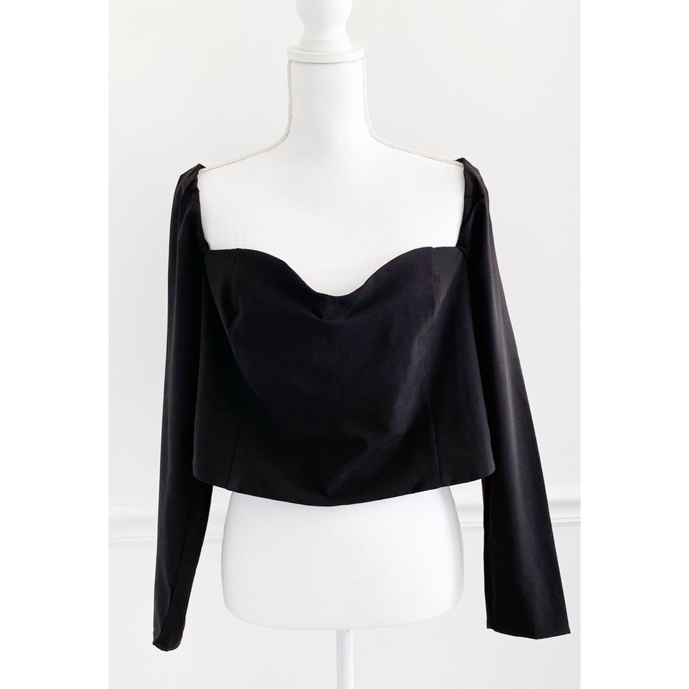 Abercrombie Best Dressed Black Sweetheart Crop Long Sleeve Blouse